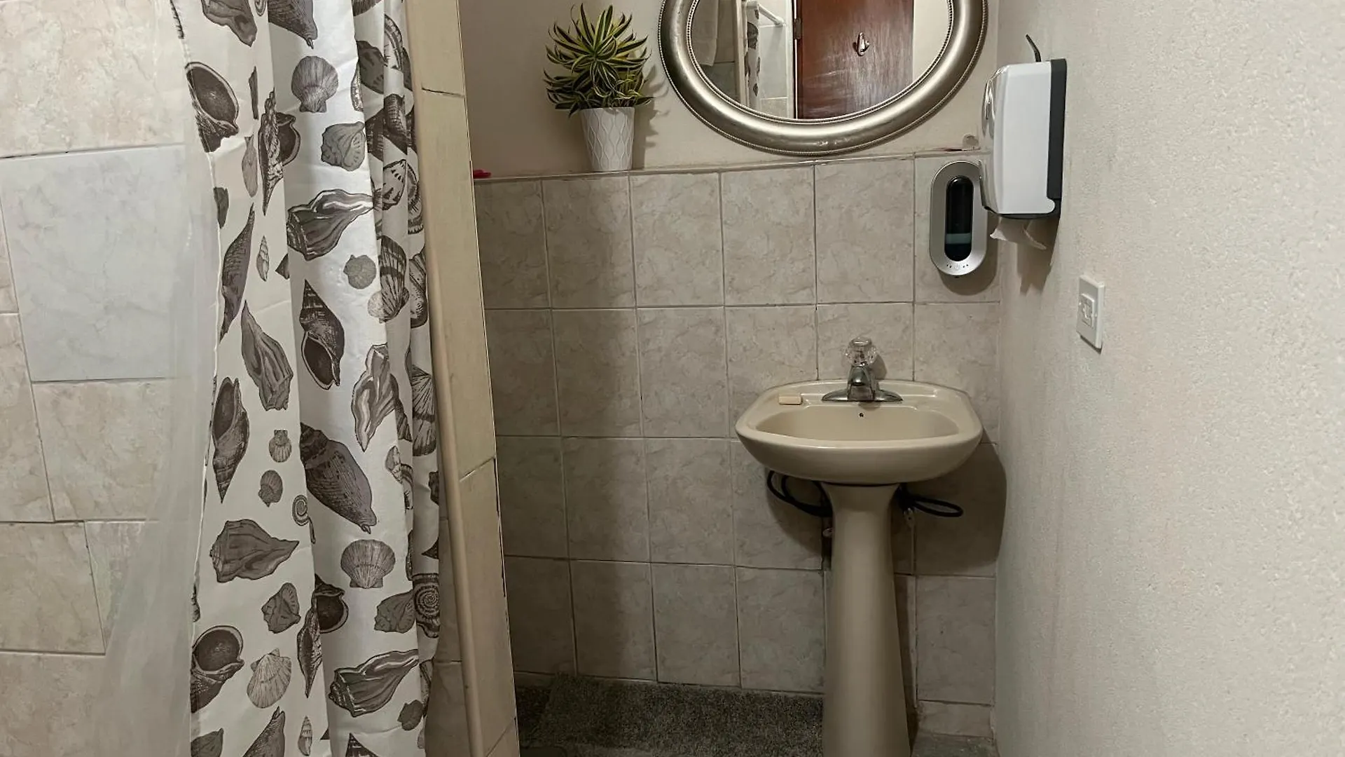 Abbe Garden Hideaway Apartment Saint Philip